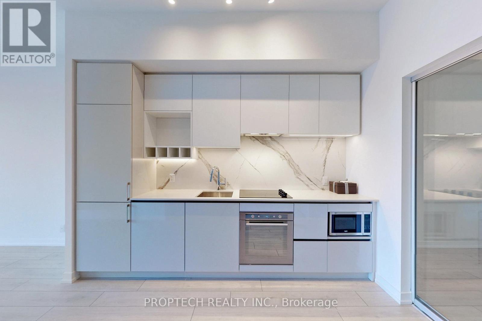 Th12 - 7 Buttermill Avenue, Vaughan, Ontario  L4K 0M5 - Photo 8 - N12527222