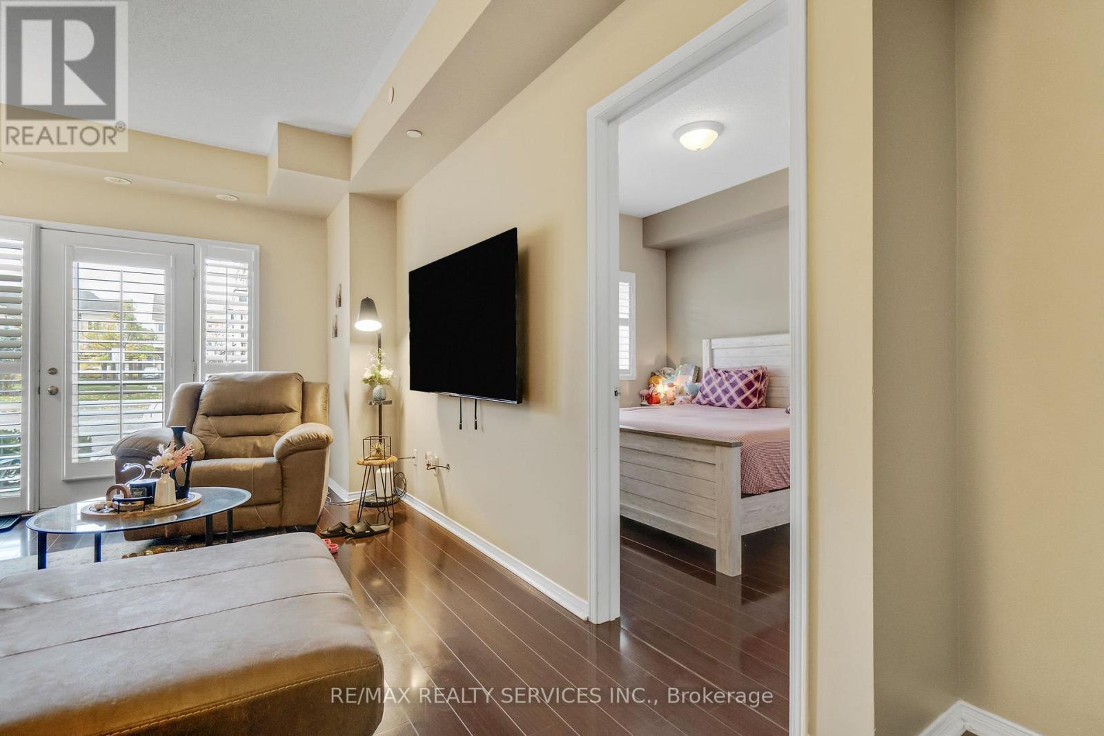 101 - 5150 Winston Churchill Boulevard, Mississauga, Ontario  L5M 0P1 - Photo 9 - W12527214