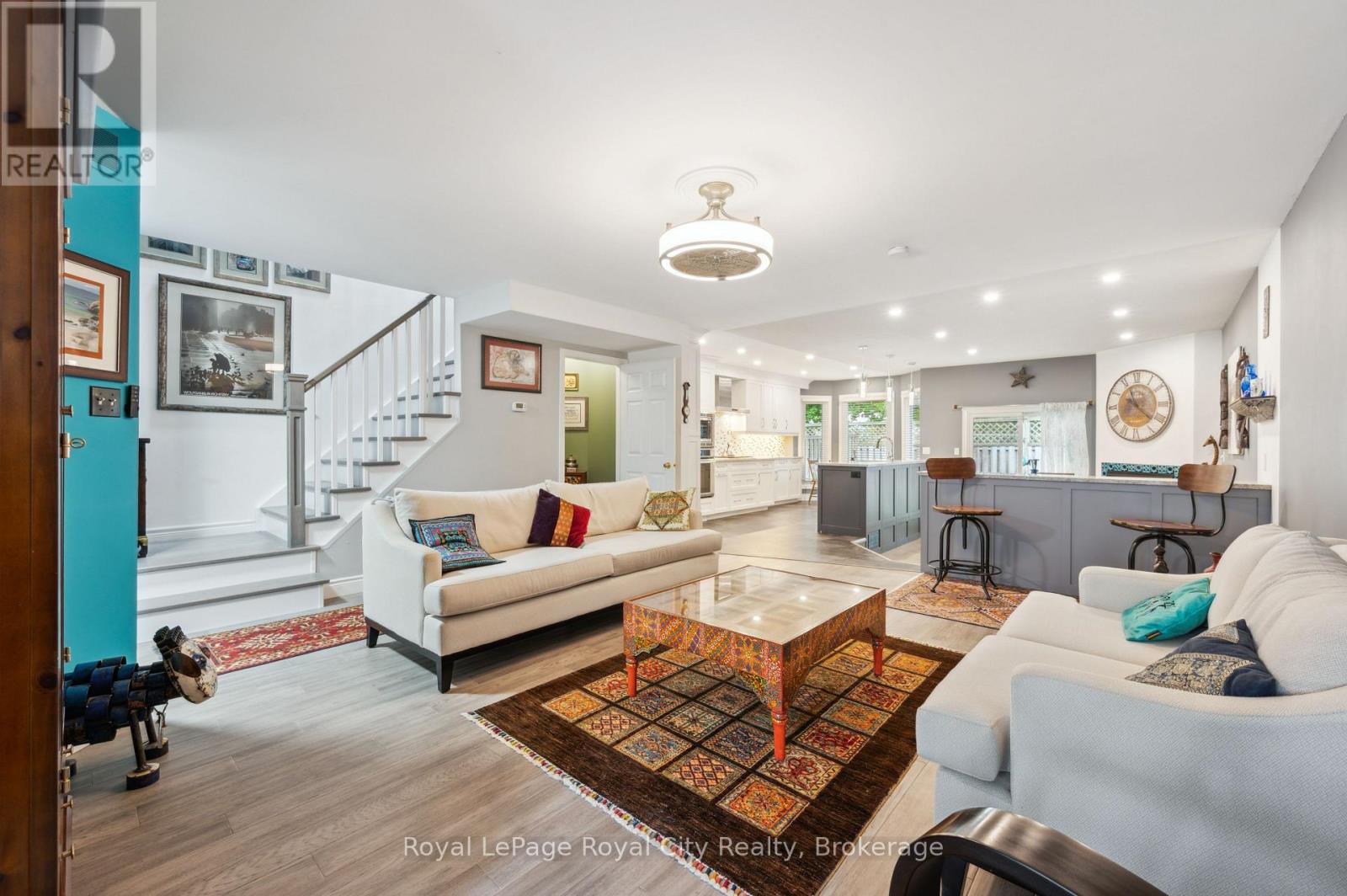 Property at 21 MARILYN DRIVE image 4