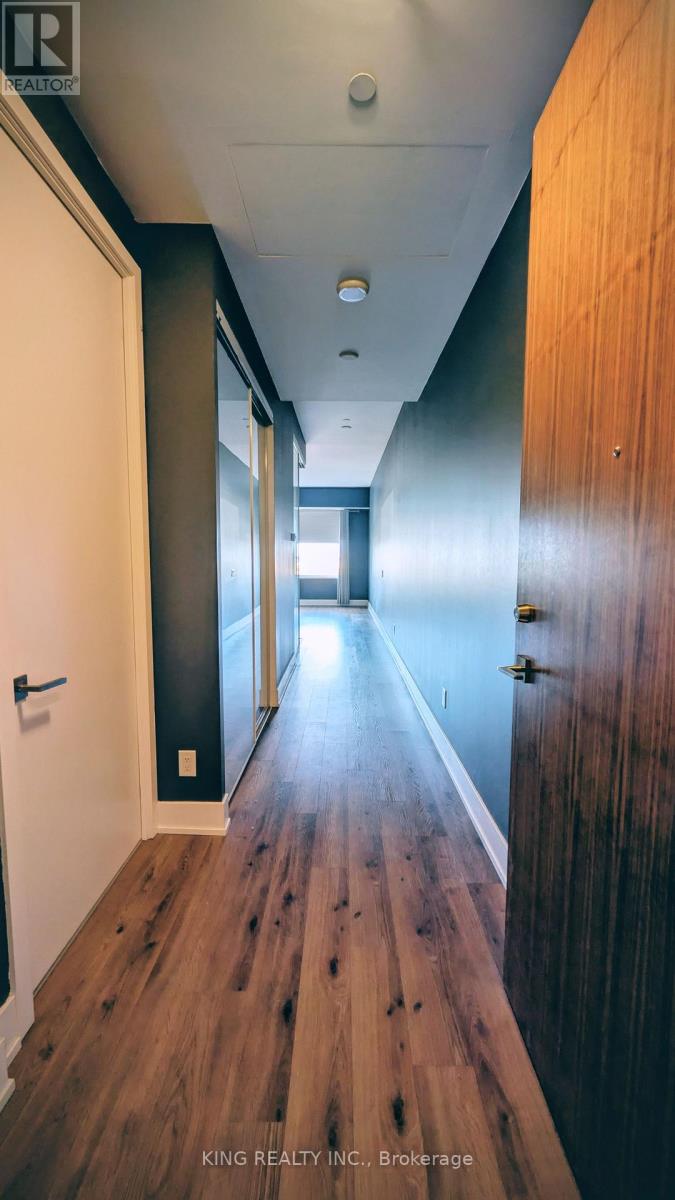 1603 - 111 St Clair Avenue W, Toronto, Ontario  M4V 1N5 - Photo 6 - C12500872