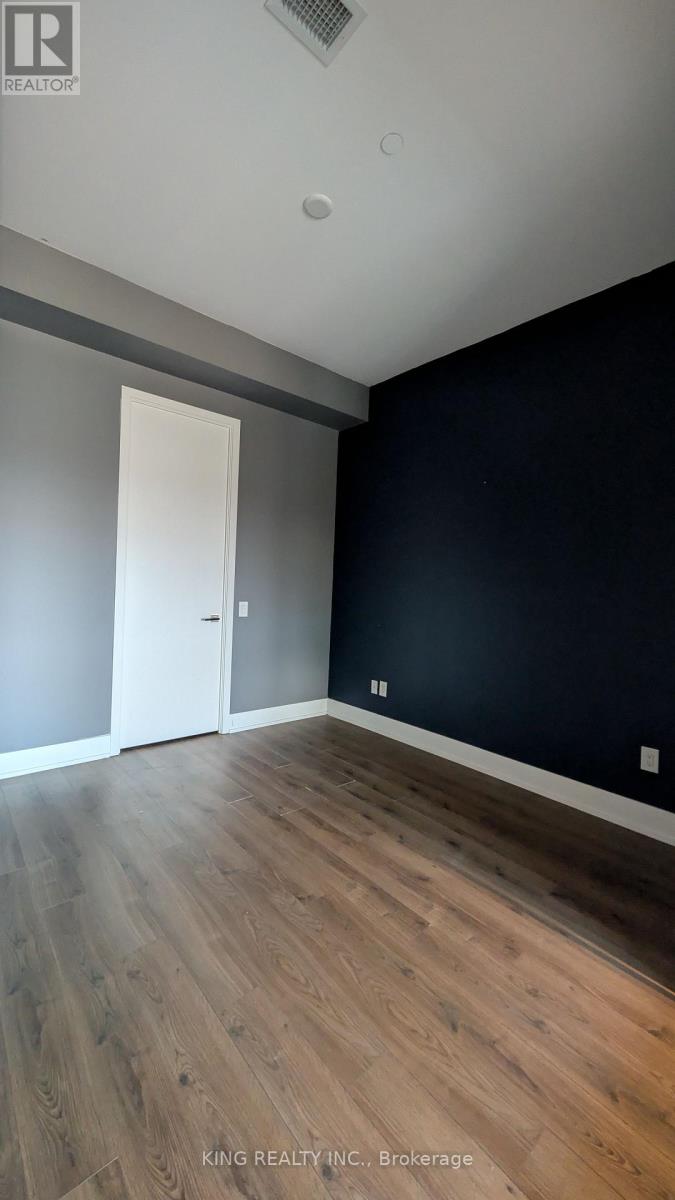 1603 - 111 St Clair Avenue W, Toronto, Ontario  M4V 1N5 - Photo 11 - C12500872