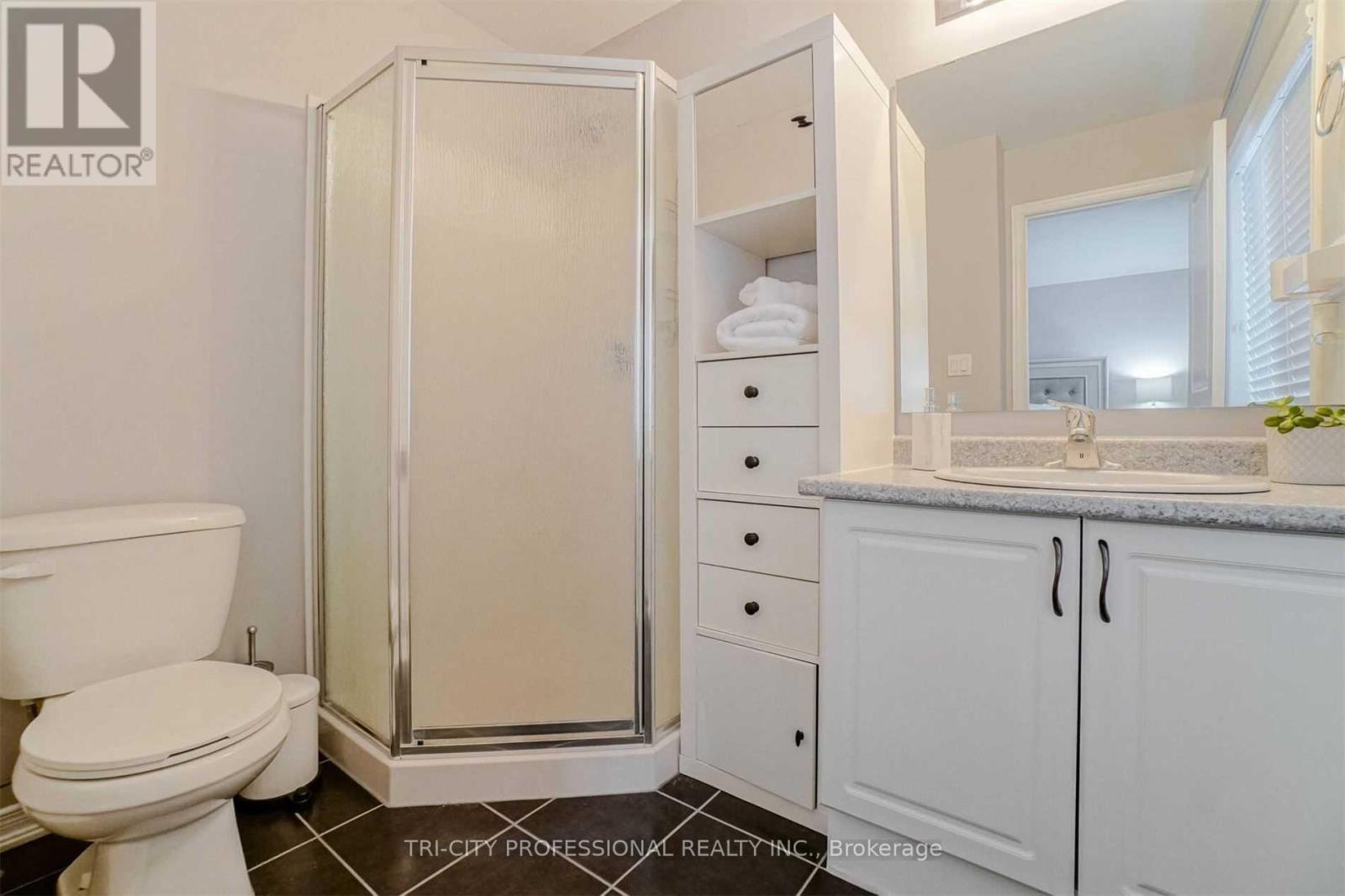 40 - 170 Palacebeach Trail, Hamilton, Ontario  L8E 0H2 - Photo 10 - X12527224