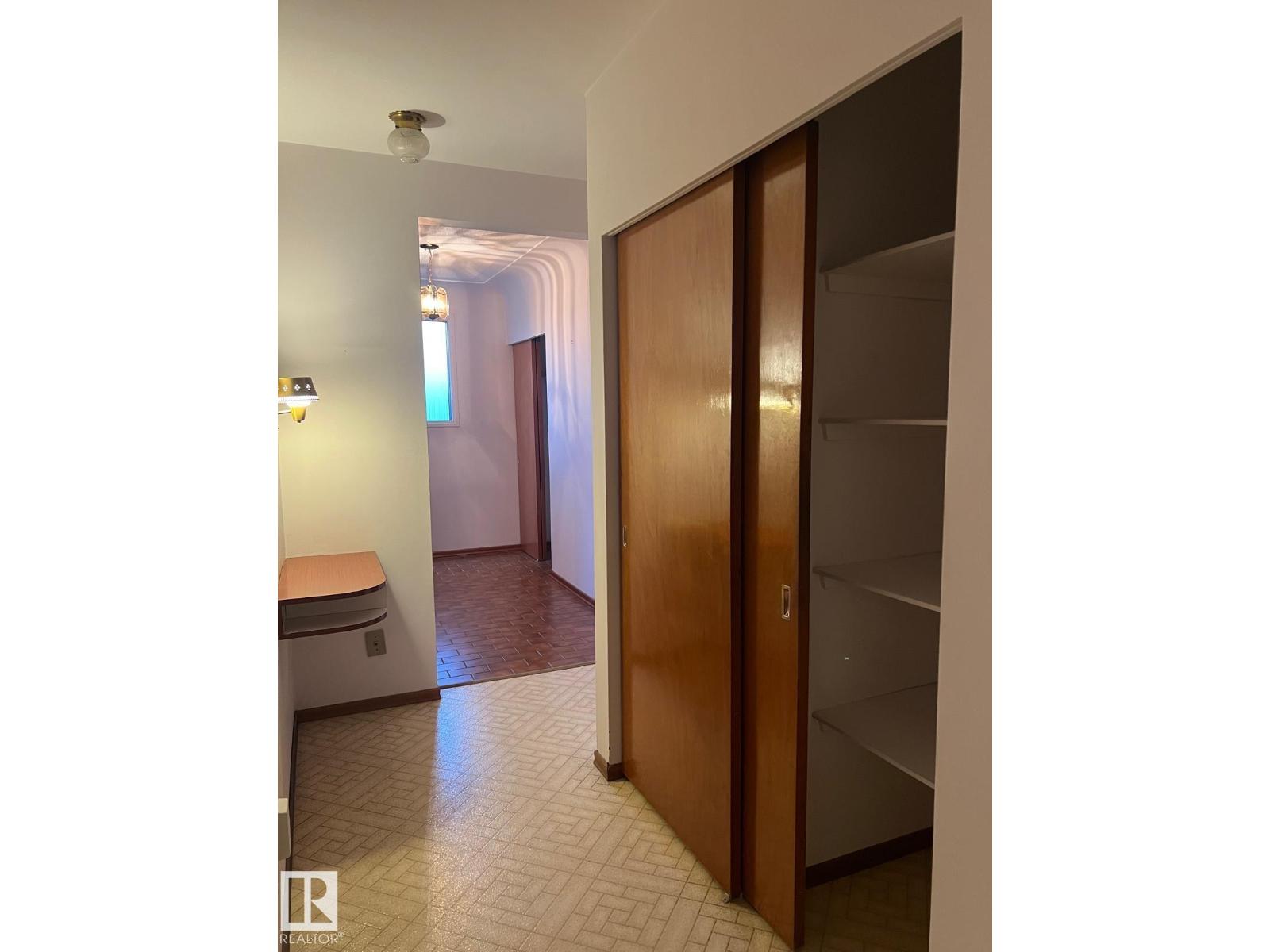 7112 99 Avenue Nw, Edmonton, Alberta  T6A 0E1 - Photo 10 - E4465208