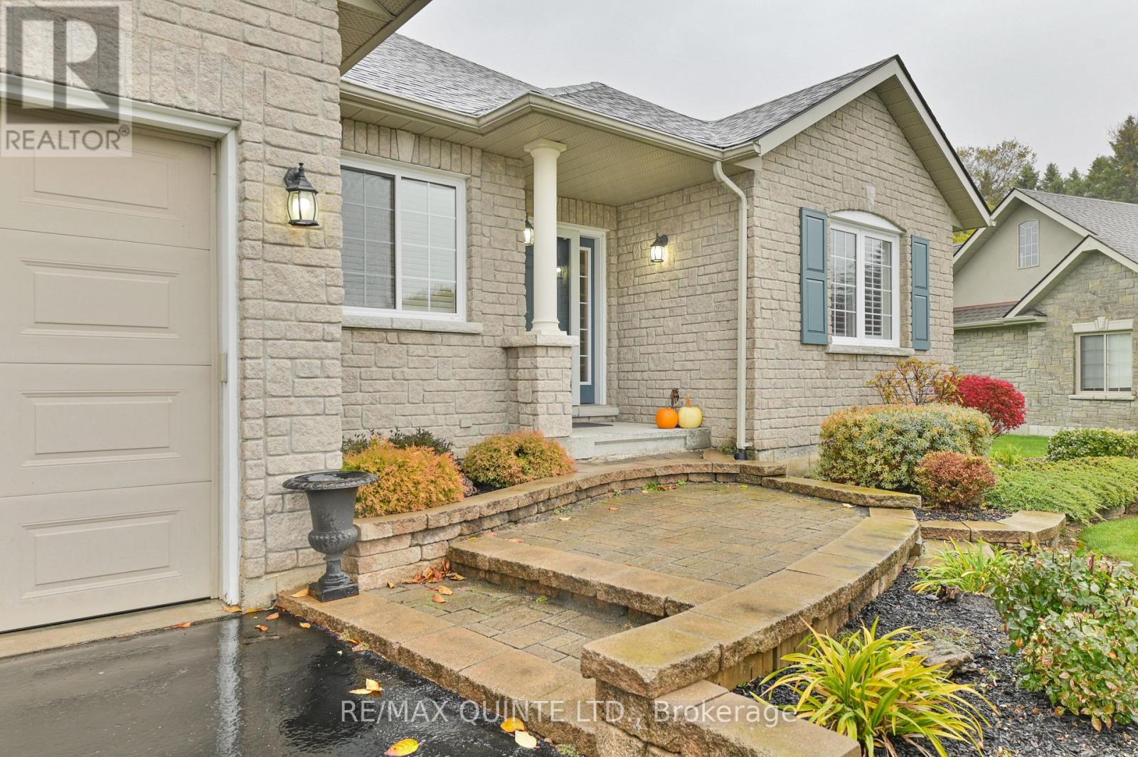 5 Hickory Court, Brighton, Ontario  K0K 1H0 - Photo 2 - X12527232