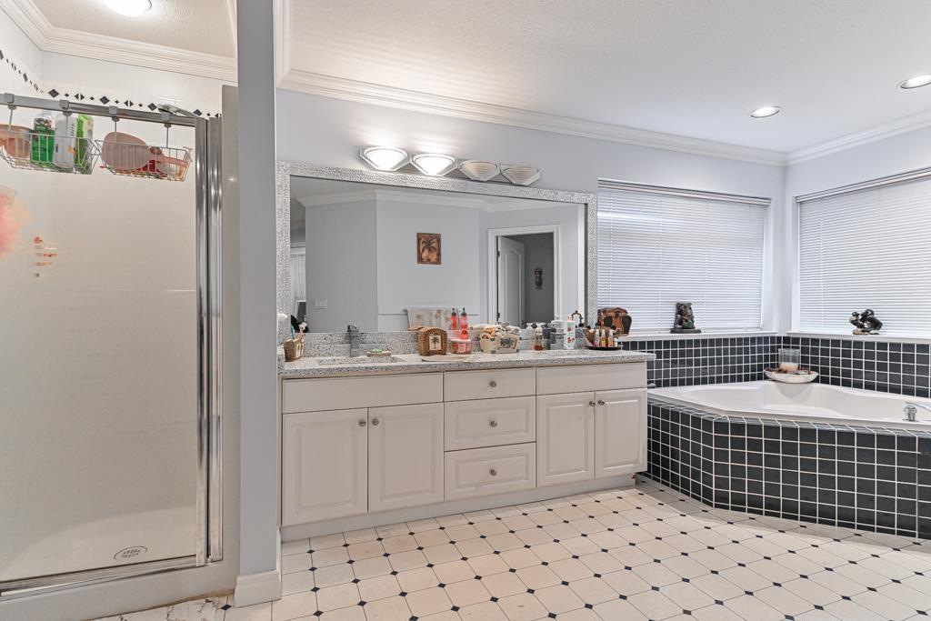 31466 Jean Court, Abbotsford, British Columbia  V2T 5N9 - Photo 13 - R3063775