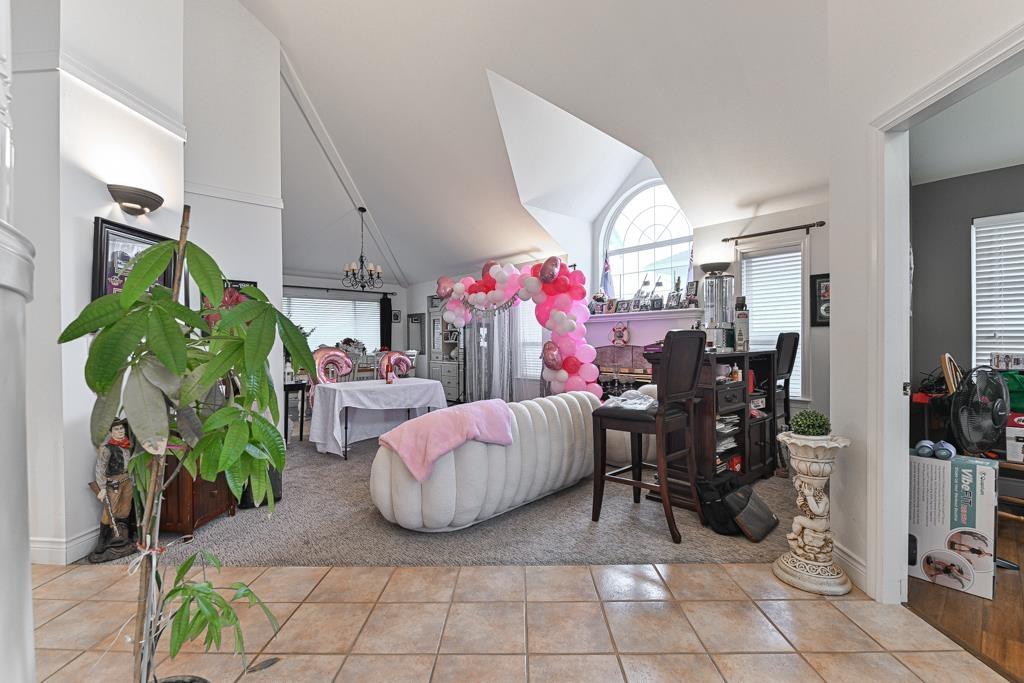 31466 Jean Court, Abbotsford, British Columbia  V2T 5N9 - Photo 7 - R3063775