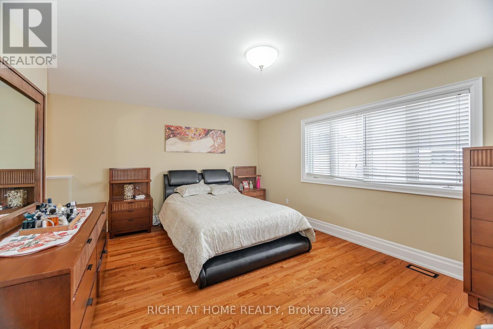 204 Lormel Gate, Vaughan, Ontario  L4H 0C9 - Photo 19 - N12384009