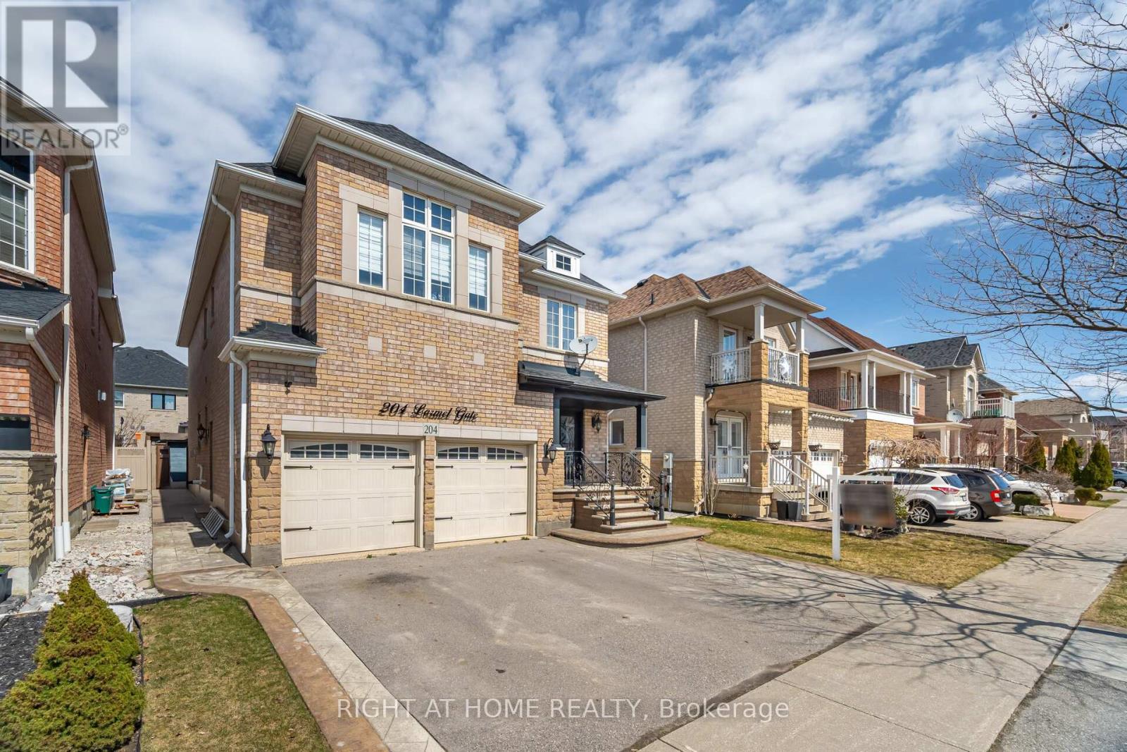 204 Lormel Gate, Vaughan, Ontario  L4H 0C9 - Photo 3 - N12384009