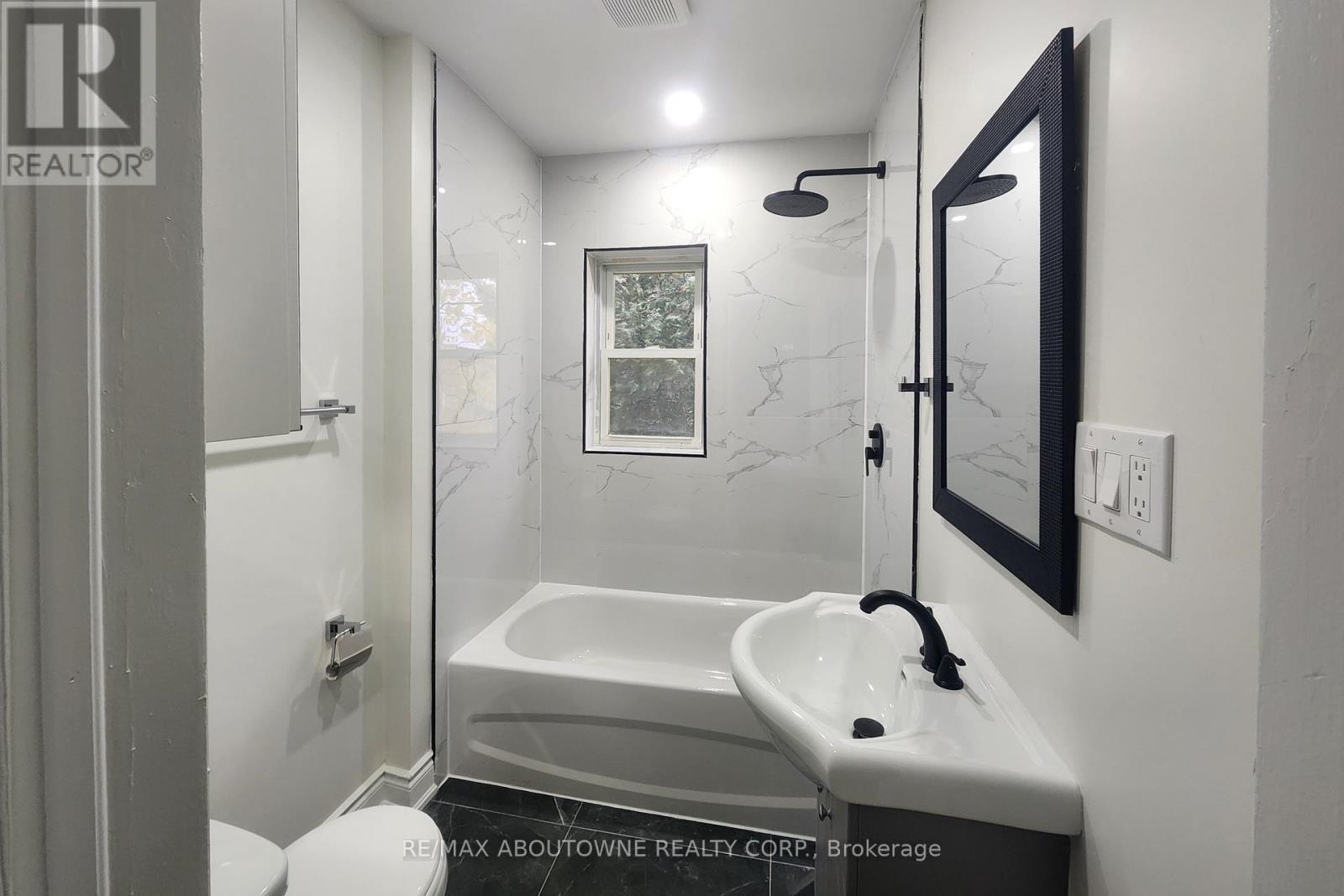 41 Somerset Avenue, Hamilton, Ontario  L8L 2L4 - Photo 13 - X12521082