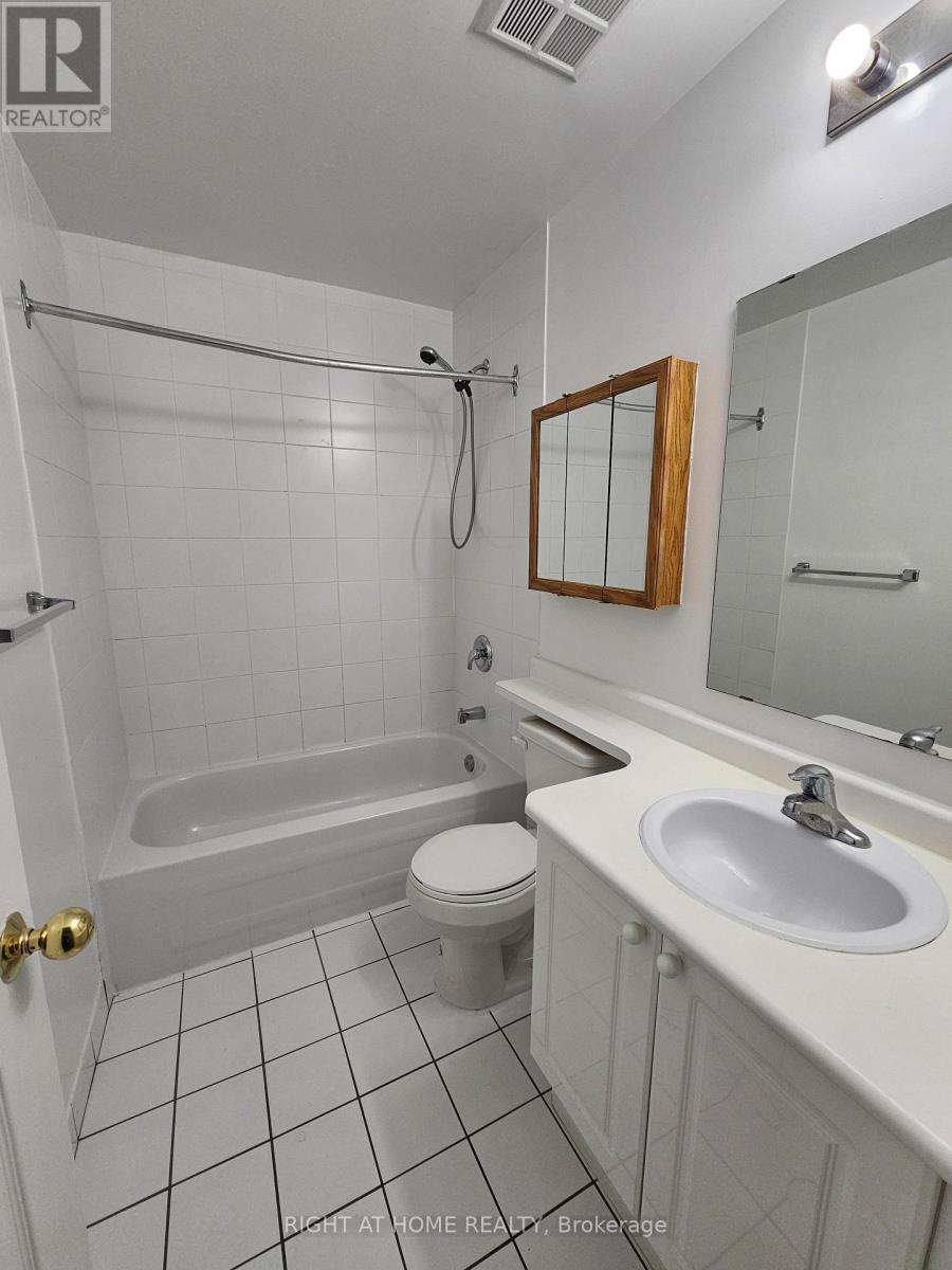 204 - 524 Yonge Street, Toronto, Ontario  M4Y 1X9 - Photo 22 - C12527234