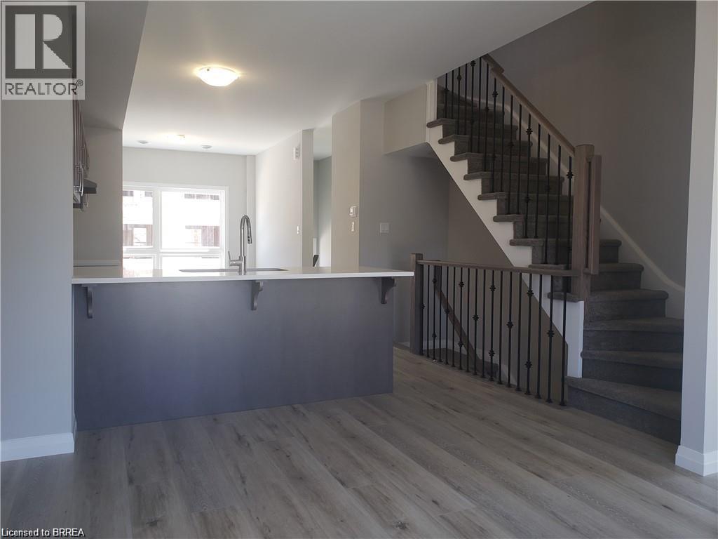 720 Grey Street Unit# 65, Brantford, Ontario  N3S 7X7 - Photo 3 - 40786935