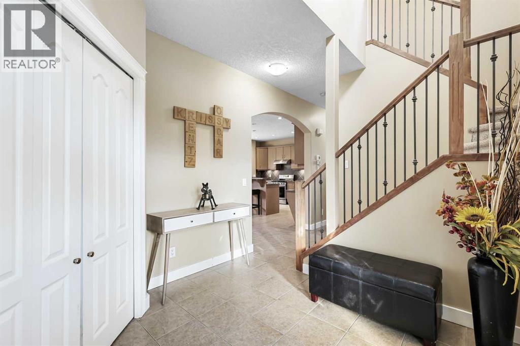 753 Fairways Green Nw, Airdrie, Alberta  T4B 3E6 - Photo 4 - A2265753