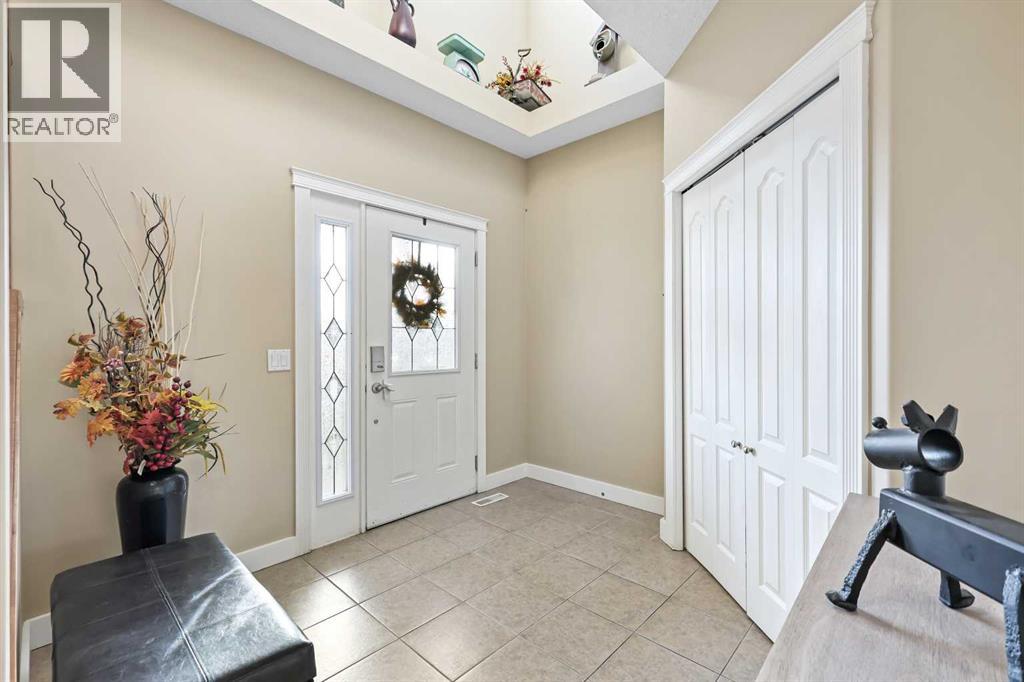 753 Fairways Green Nw, Airdrie, Alberta  T4B 3E6 - Photo 3 - A2265753