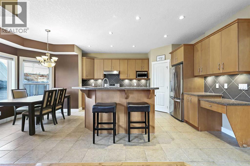 753 Fairways Green Nw, Airdrie, Alberta  T4B 3E6 - Photo 8 - A2265753