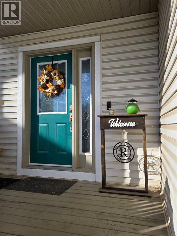 753 Fairways Green Nw, Airdrie, Alberta  T4B 3E6 - Photo 1 - A2265753