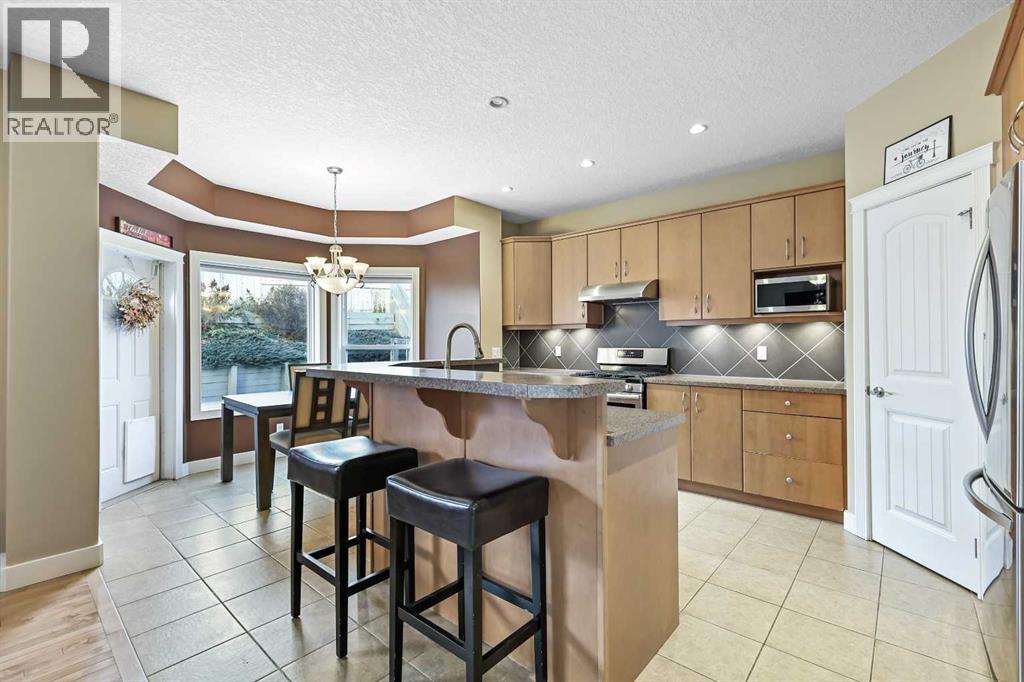 753 Fairways Green Nw, Airdrie, Alberta  T4B 3E6 - Photo 9 - A2265753