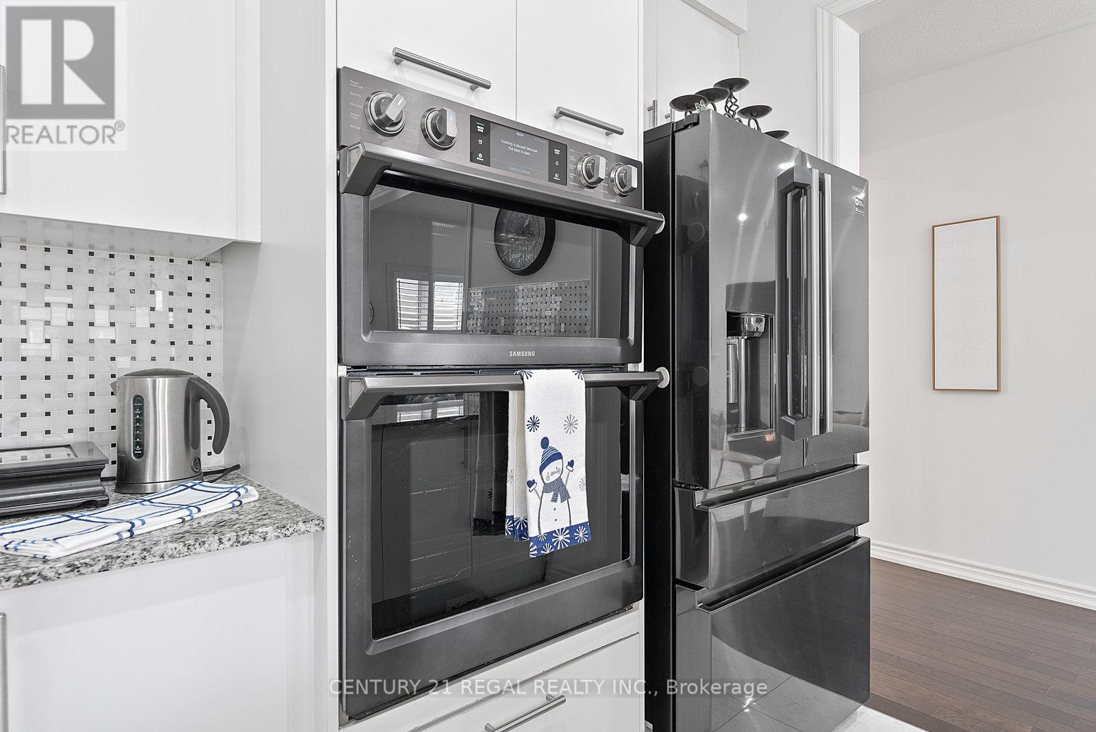 38 Lyle Drive, Clarington, Ontario  L1C 0V8 - Photo 12 - E12483541