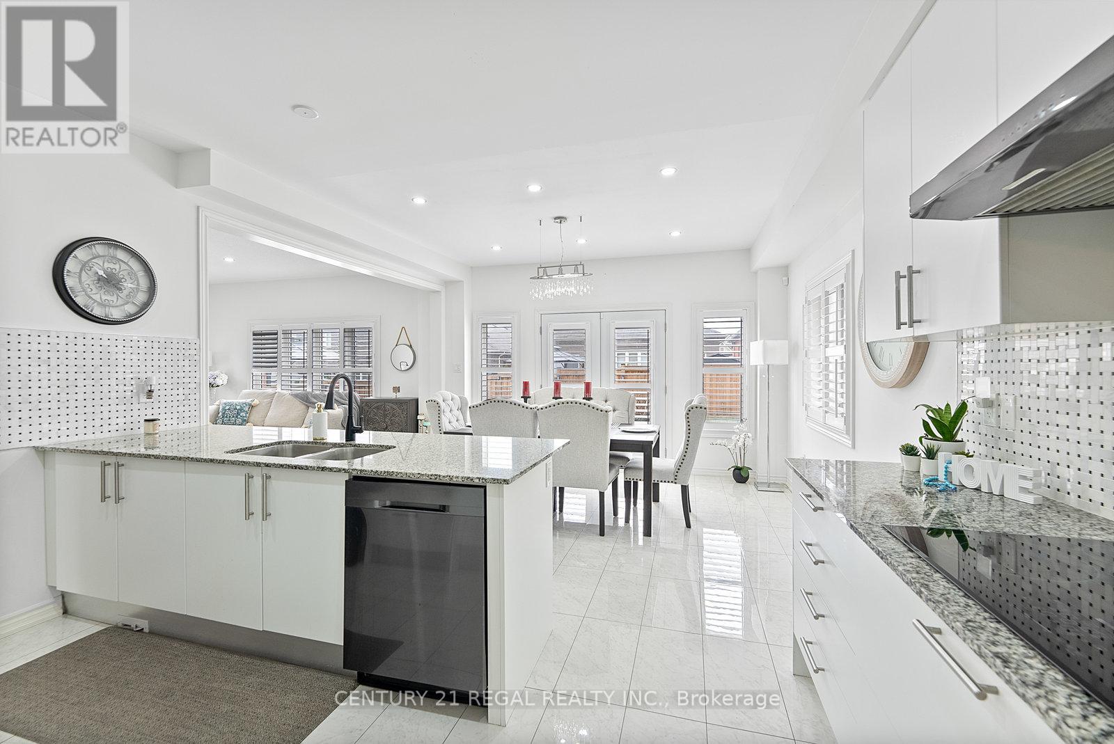 38 Lyle Drive, Clarington, Ontario  L1C 0V8 - Photo 9 - E12483541