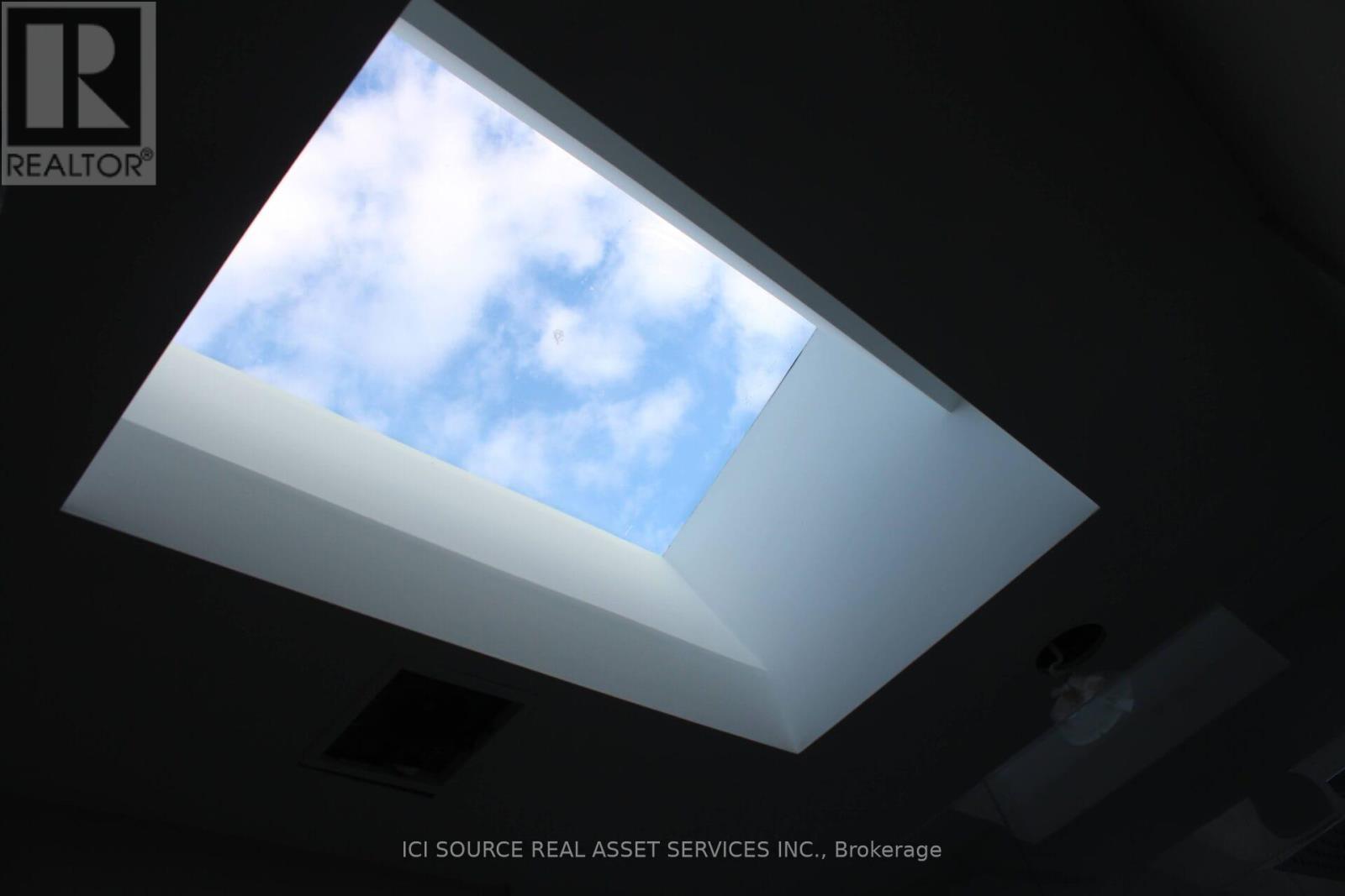 2nd Floor - 14 Leeming Street, Hamilton, Ontario  L8L 5T3 - Photo 25 - X12479866