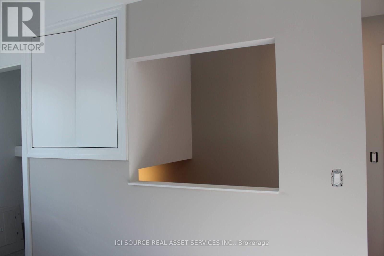 2nd Floor - 14 Leeming Street, Hamilton, Ontario  L8L 5T3 - Photo 30 - X12479866