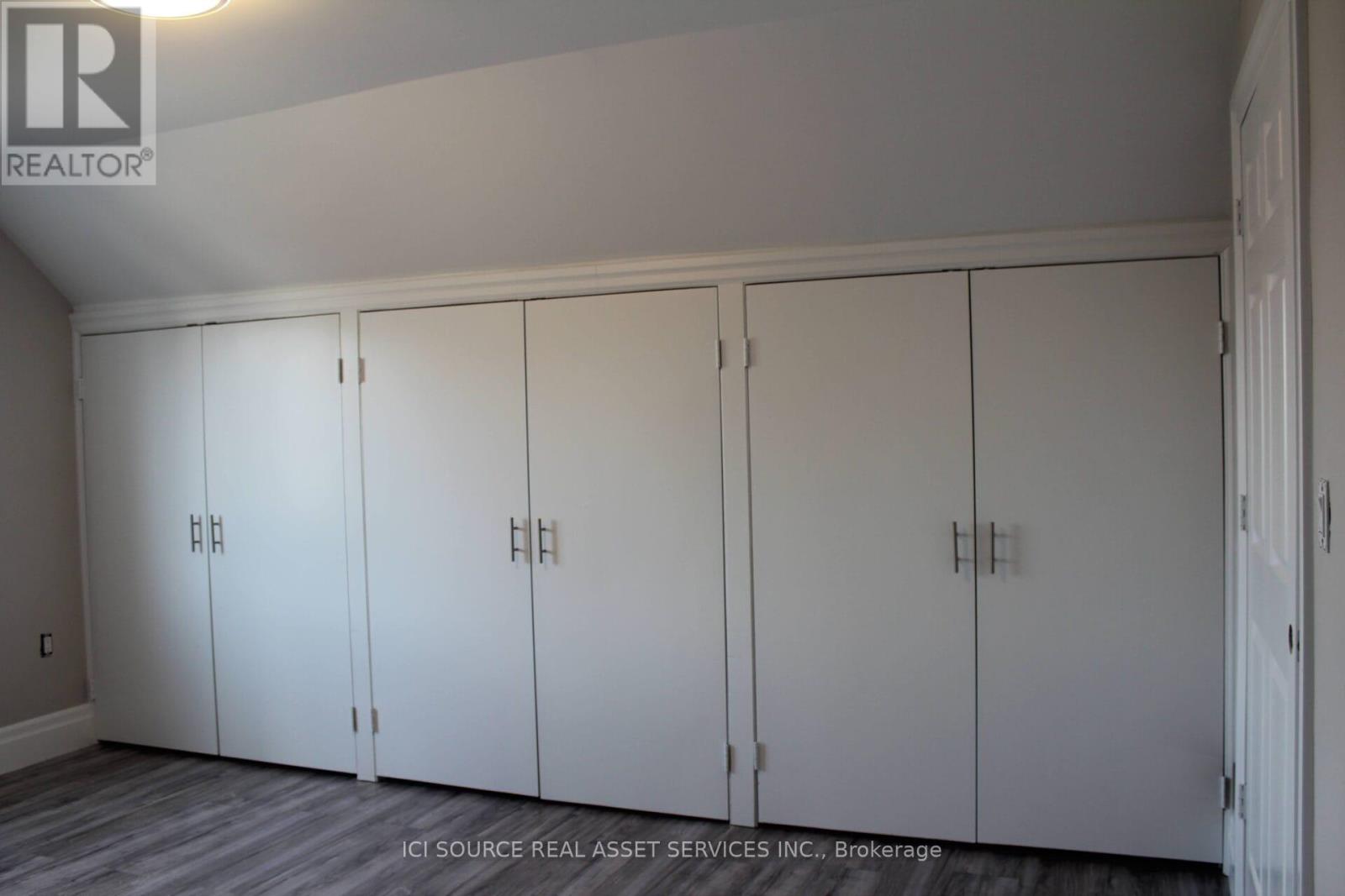 2nd Floor - 14 Leeming Street, Hamilton, Ontario  L8L 5T3 - Photo 7 - X12479866