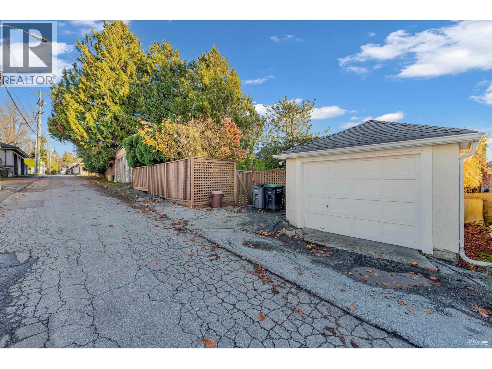 2225 W 22nd Avenue, Vancouver, British Columbia V6L 1L6 - Photo 27 - R3065877