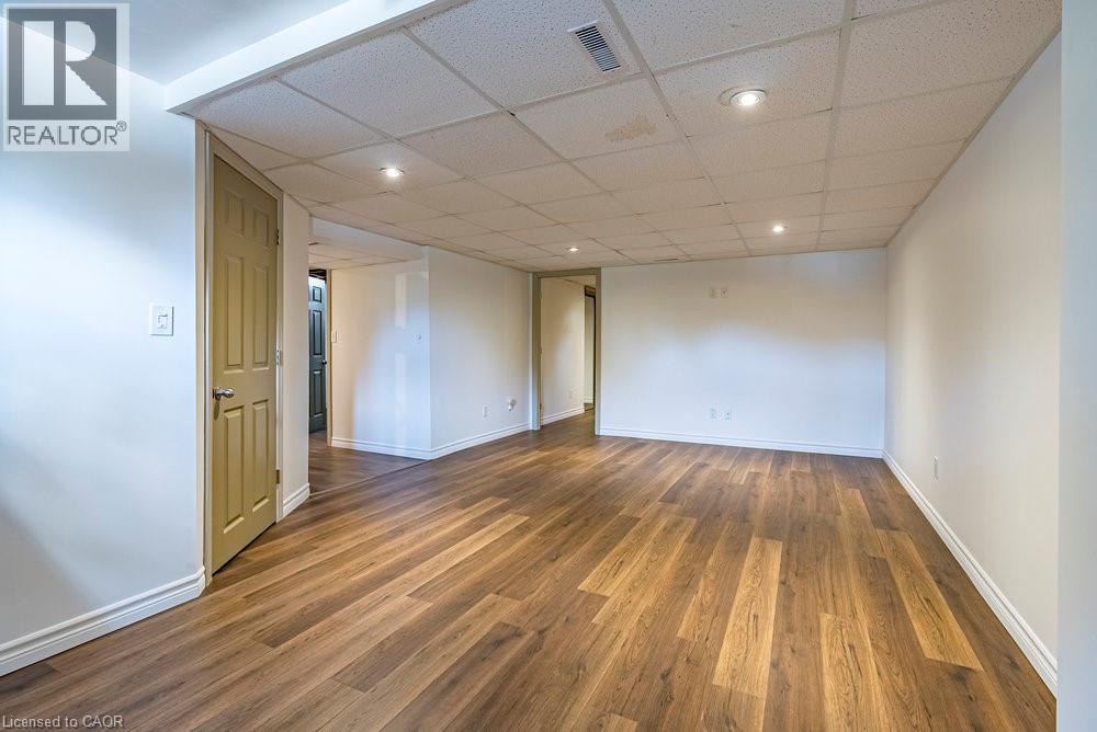 105 Mcelroy Road E, Hamilton, Ontario  L9A 1Z1 - Photo 28 - 40785852