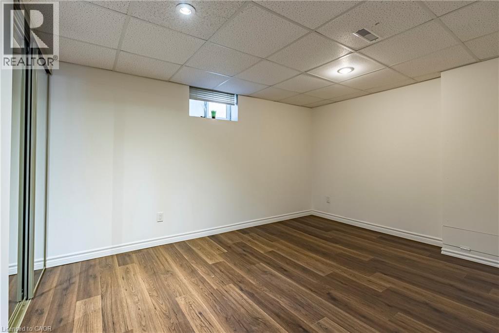 105 Mcelroy Road E, Hamilton, Ontario  L9A 1Z1 - Photo 32 - 40785852