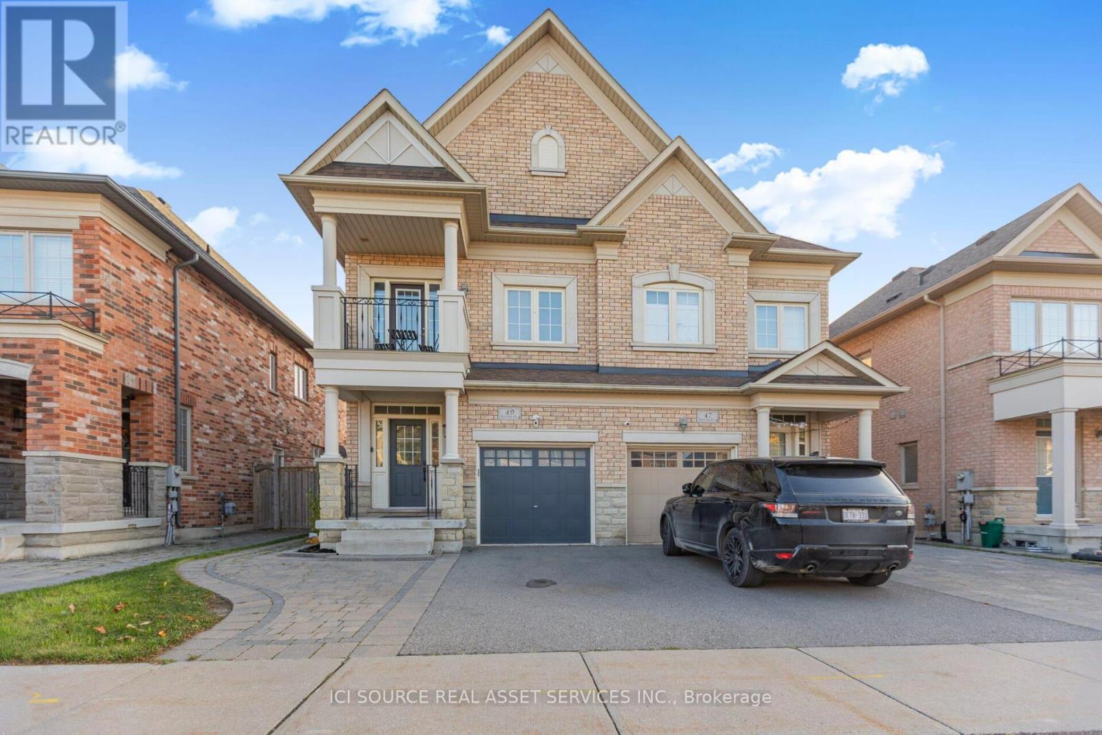 49 OSTROVSKY ROAD, Vaughan, Ontario