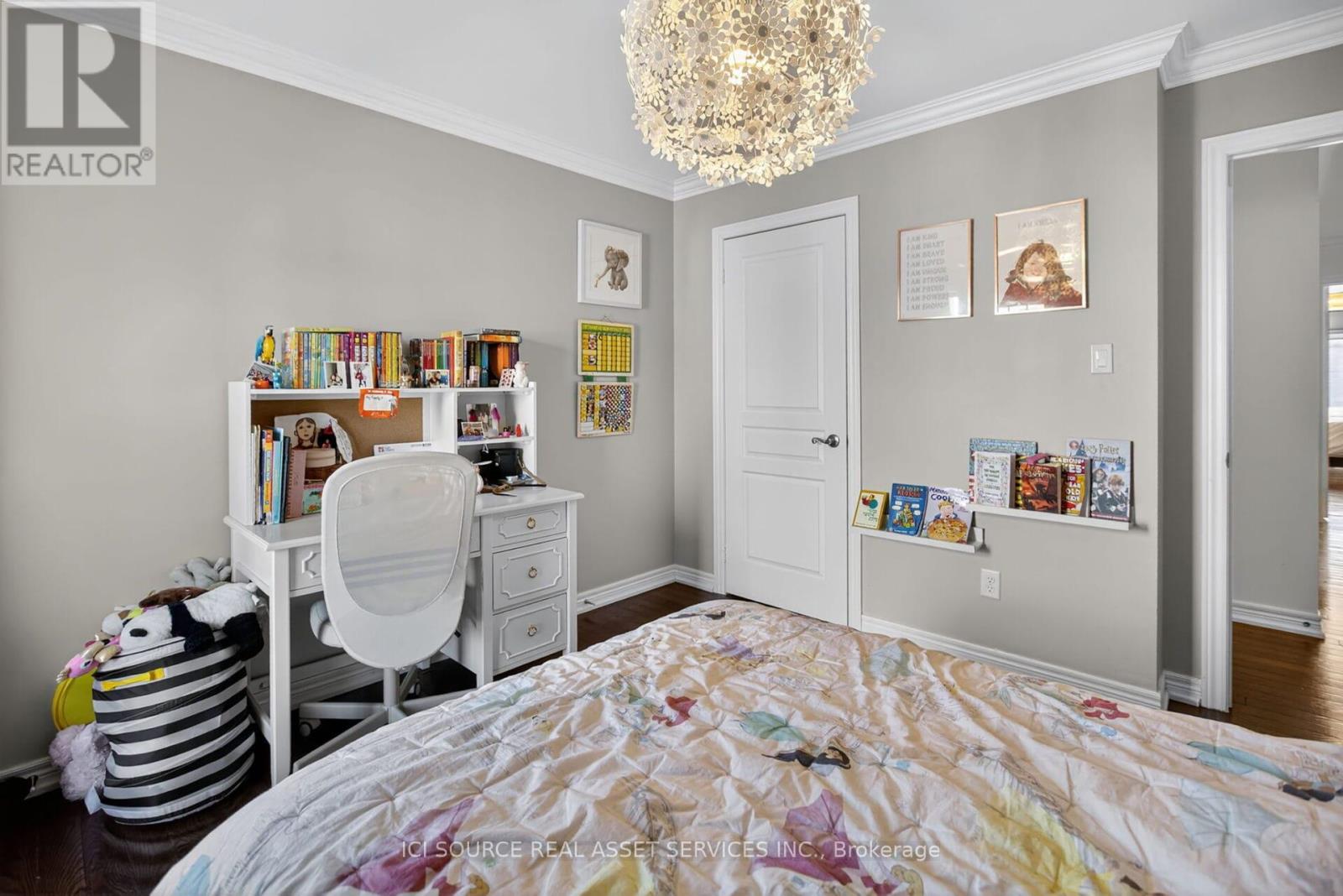 49 Ostrovsky Road, Vaughan, Ontario  L4H 0V9 - Photo 10 - N12471483