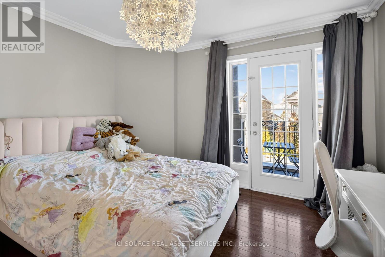 49 Ostrovsky Road, Vaughan, Ontario  L4H 0V9 - Photo 11 - N12471483