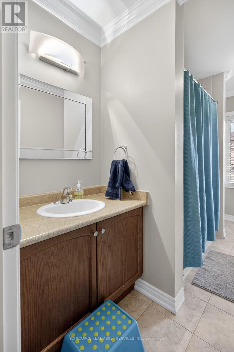 49 Ostrovsky Road, Vaughan, Ontario  L4H 0V9 - Photo 24 - N12471483