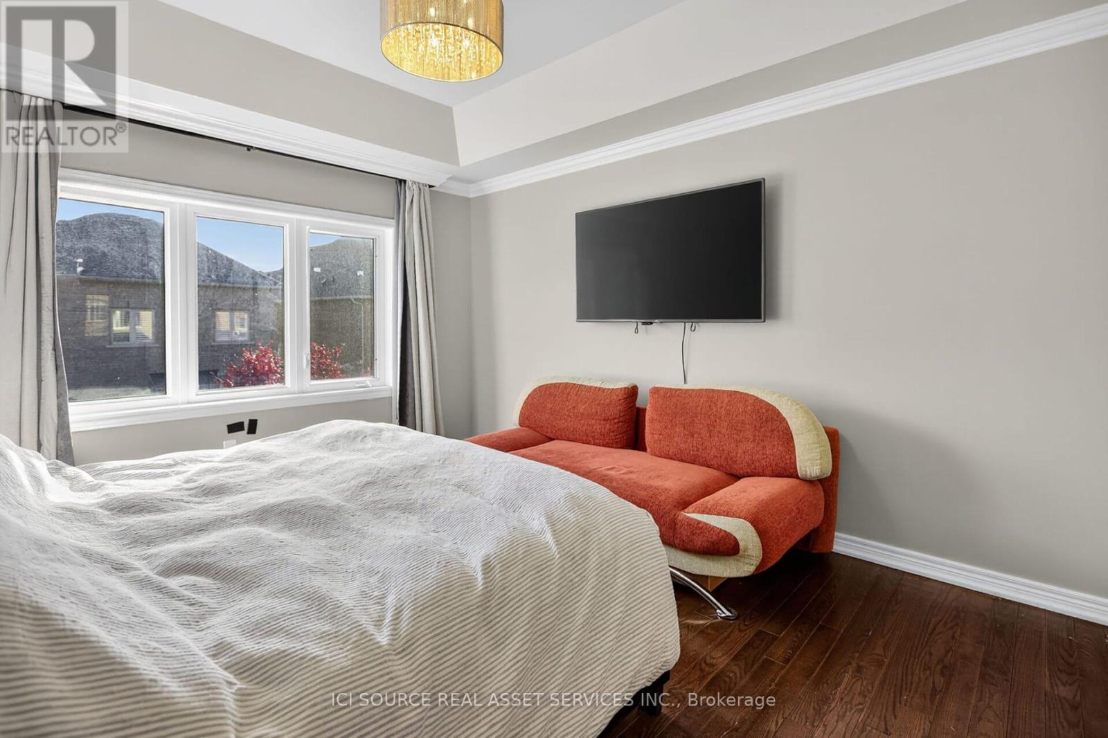 49 Ostrovsky Road, Vaughan, Ontario  L4H 0V9 - Photo 7 - N12471483