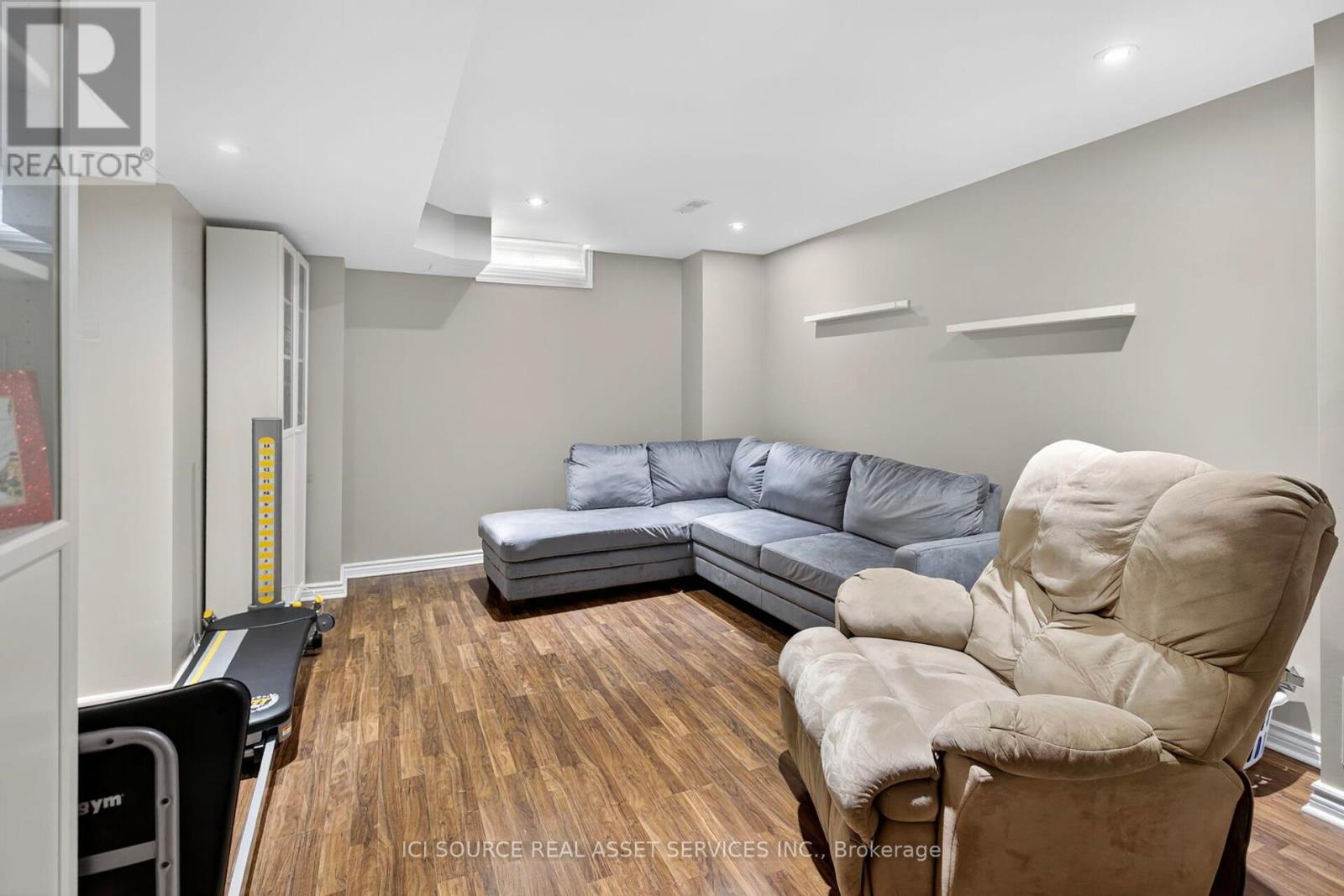 49 Ostrovsky Road, Vaughan, Ontario  L4H 0V9 - Photo 18 - N12471483