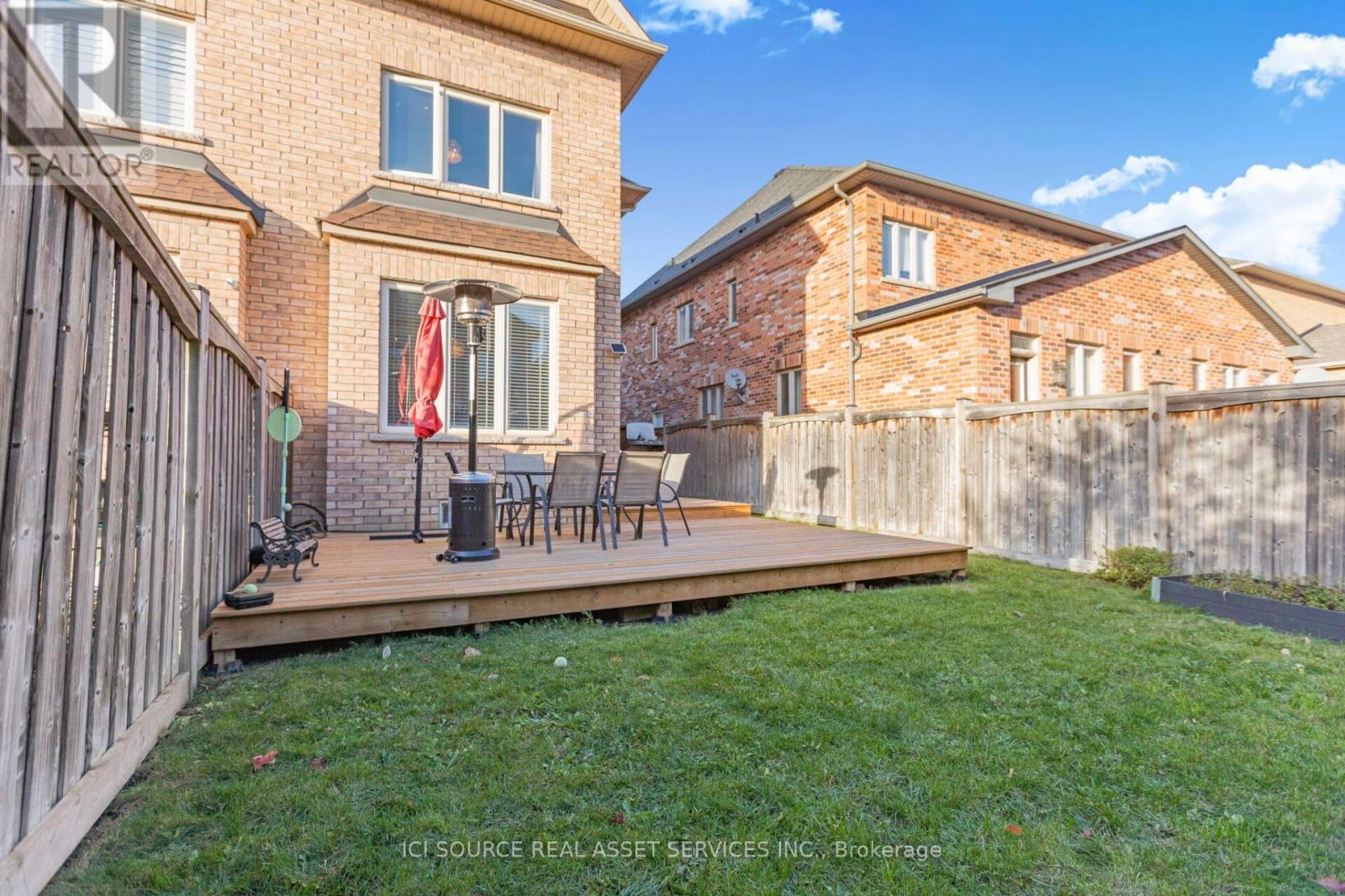 49 Ostrovsky Road, Vaughan, Ontario  L4H 0V9 - Photo 29 - N12471483