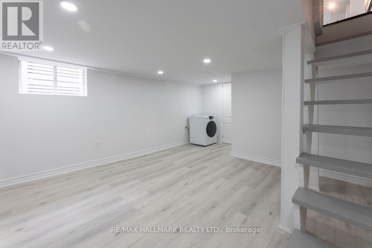 106 Willow Avenue, Toronto, Ontario  M4E 3K3 - Photo 16 - E12472108