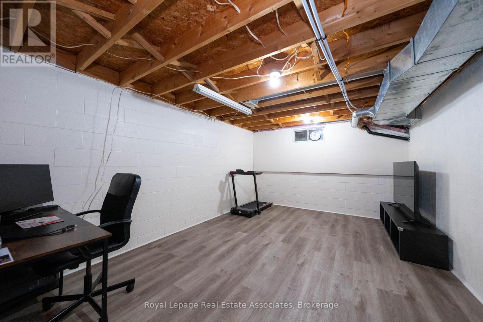 41 Barrett Crescent, Barrie, Ontario  L4N 5A4 - Photo 17 - S12525932