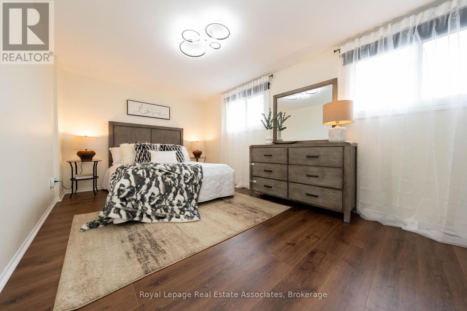 41 Barrett Crescent, Barrie, Ontario  L4N 5A4 - Photo 8 - S12525932