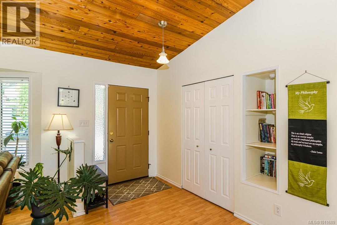 128 Paddock Pl, View Royal, British Columbia  V9B 5G2 - Photo 6 - 1011689