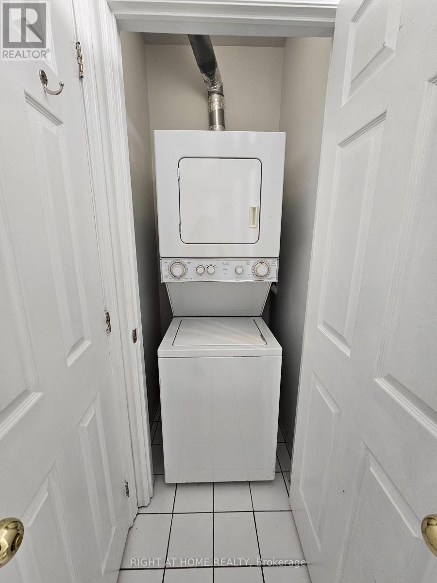 205 - 524 Yonge Street, Toronto, Ontario  M4Y 1X9 - Photo 21 - C12527266