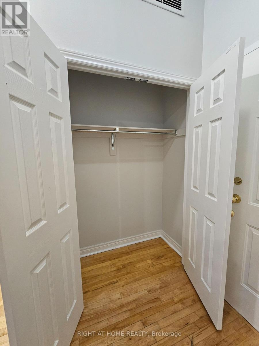 205 - 524 Yonge Street, Toronto, Ontario  M4Y 1X9 - Photo 23 - C12527266