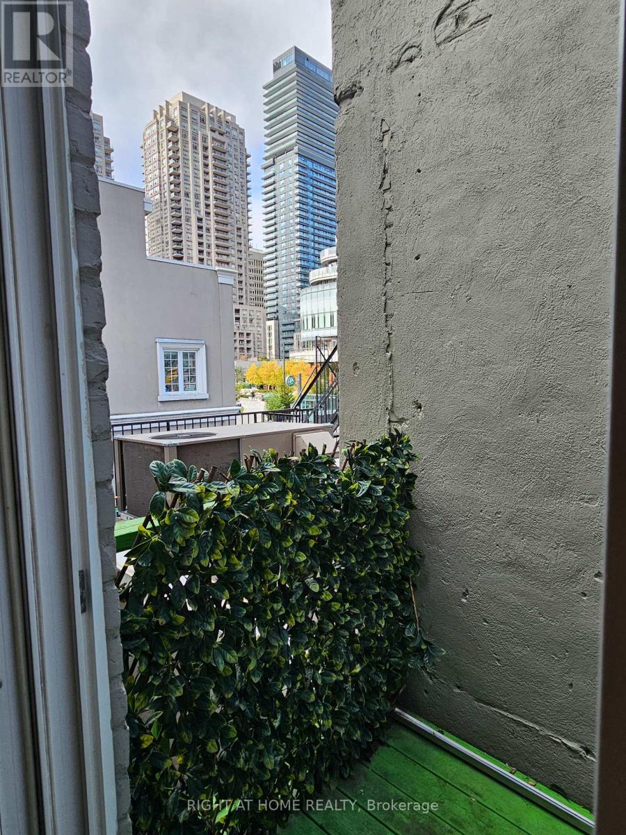 205 - 524 Yonge Street, Toronto, Ontario  M4Y 1X9 - Photo 25 - C12527266