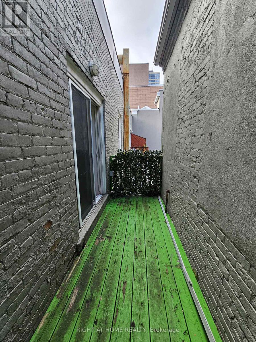 205 - 524 Yonge Street, Toronto, Ontario  M4Y 1X9 - Photo 28 - C12527266