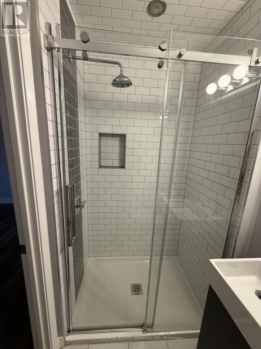 75 - 60 Hanson Rd Road, Mississauga, Ontario  L5B 2P6 - Photo 12 - W12527262