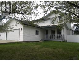 10 Pickwick Lane English Estates