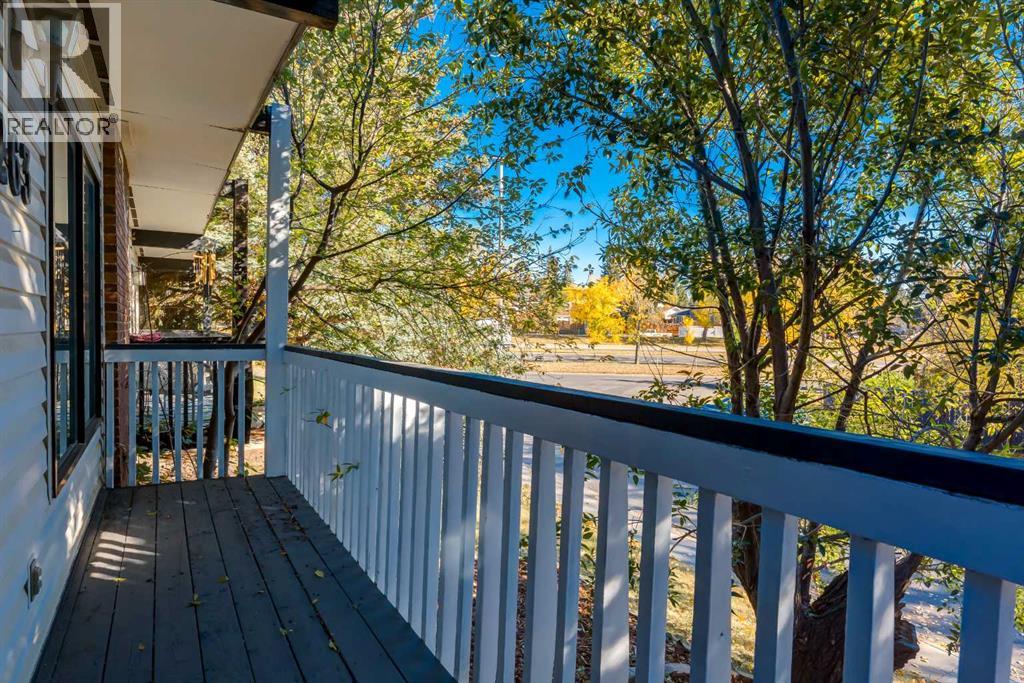 263 Silver Mead Close Nw, Calgary, Alberta  T3B 3M7 - Photo 11 - A2261805