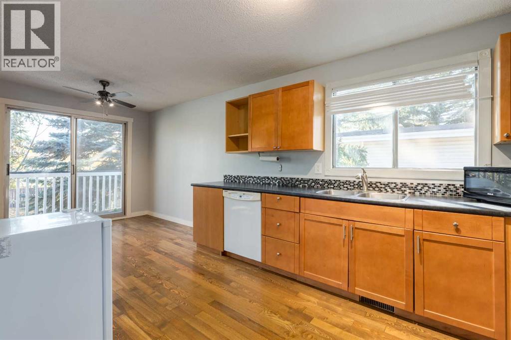 263 Silver Mead Close Nw, Calgary, Alberta  T3B 3M7 - Photo 7 - A2261805