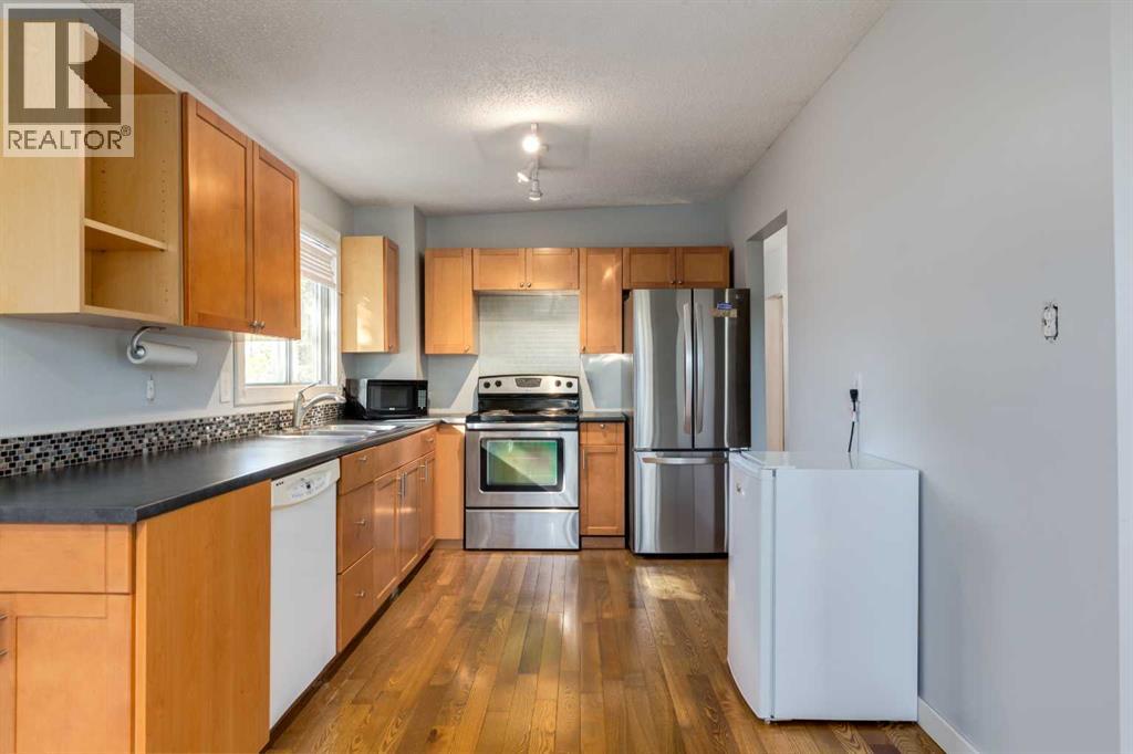 263 Silver Mead Close Nw, Calgary, Alberta  T3B 3M7 - Photo 8 - A2261805