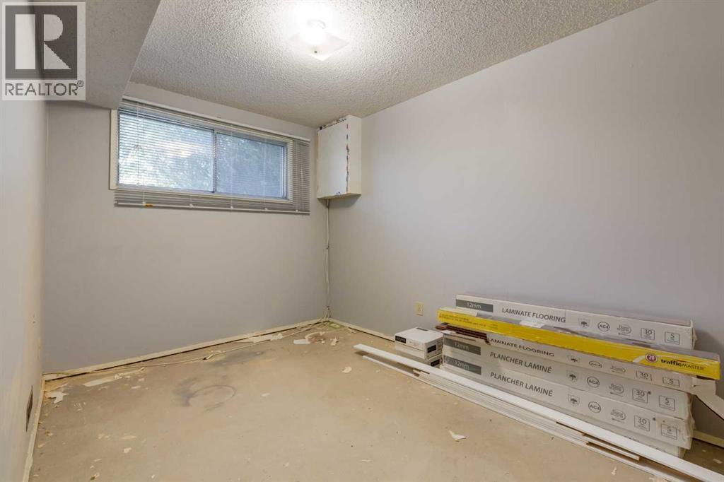 263 Silver Mead Close Nw, Calgary, Alberta  T3B 3M7 - Photo 31 - A2261805