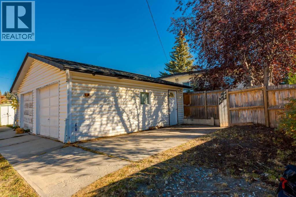 263 Silver Mead Close Nw, Calgary, Alberta  T3B 3M7 - Photo 36 - A2261805